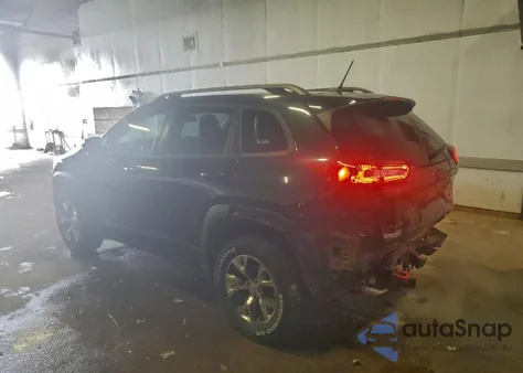 2015 Jeep Cherokee Trailhawk z USA, uszkodzony, nr VIN 1C4PJMBS6FW520243